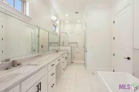 $599,999 | 18171 Vista-A-Vista Avenue, Baton Rouge, LA 70817