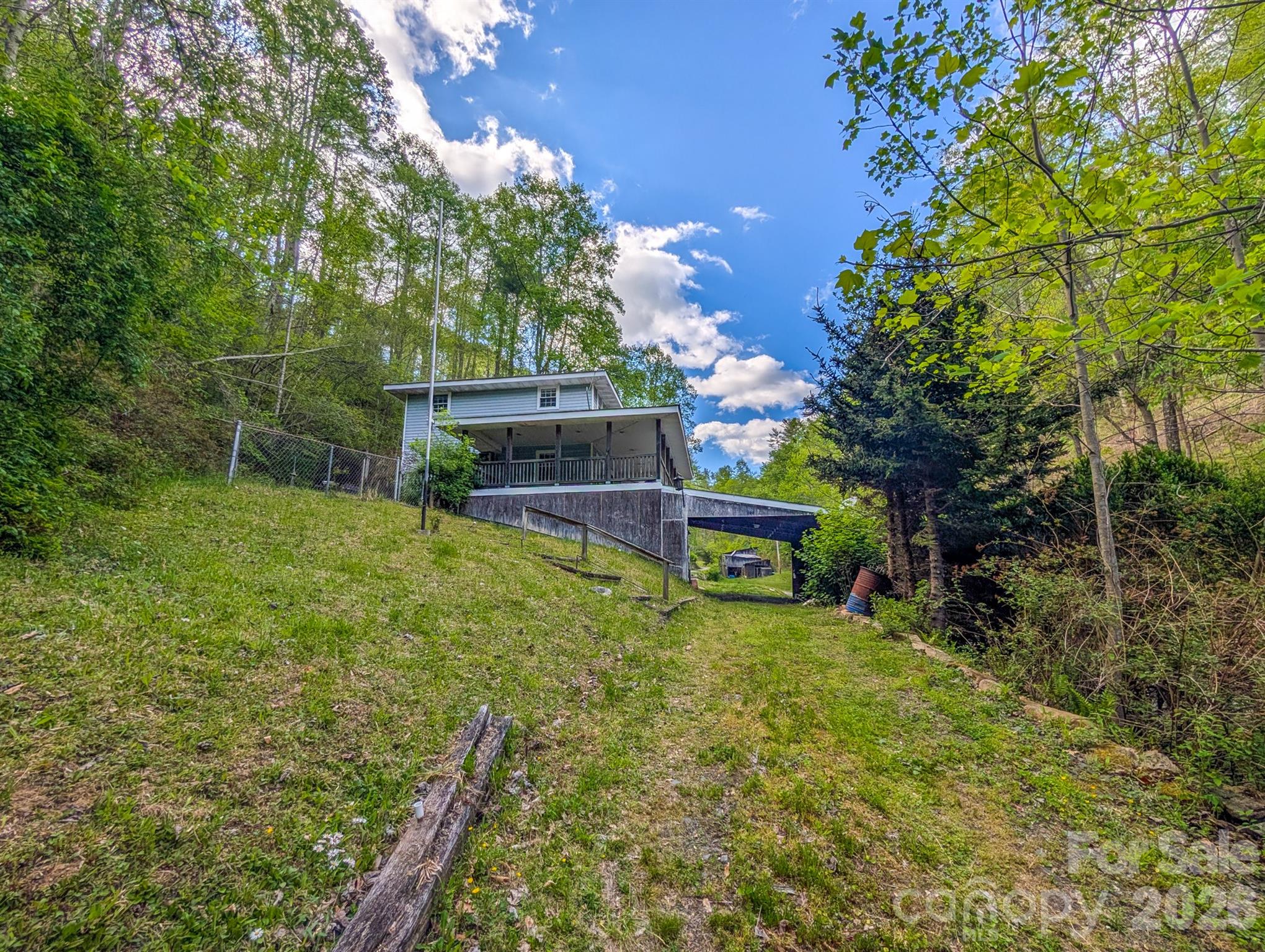 77 Griffith Branch Rd Green Mountain Green Mountain, NC 28740 - Photo 31 of 33