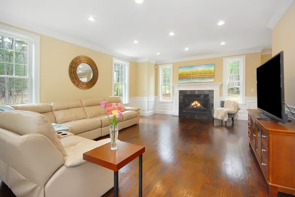 $1,680,000 | 742 Main Street, Acton, MA 01720