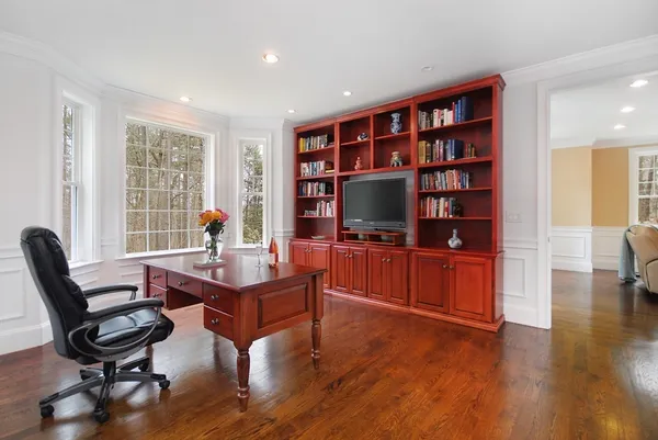 $1,680,000 | 742 Main Street, Acton, MA 01720