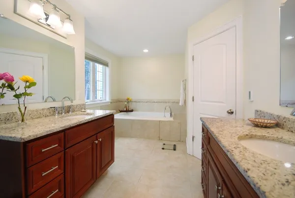 $1,680,000 | 742 Main Street, Acton, MA 01720