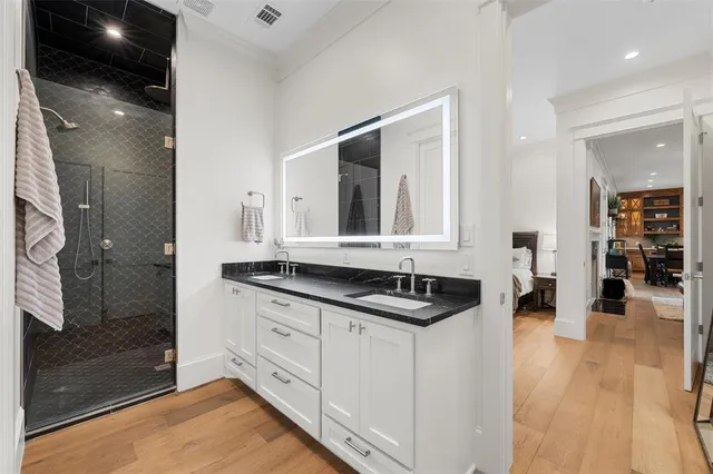 $759,000 | 42 Enclave Court, Waco, TX 76708