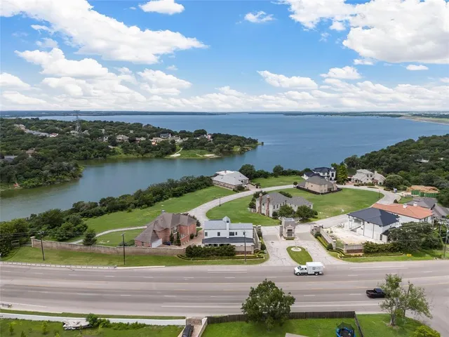 $759,000 | 42 Enclave Court, Waco, TX 76708