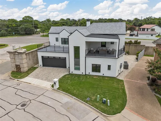 $759,000 | 42 Enclave Court, Waco, TX 76708