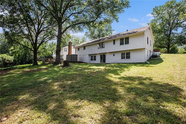 $289,900 | 10701 Grandview Road, Kansas City, MO 64137