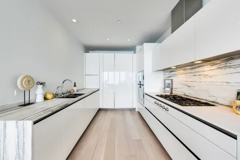 $1,650,000 | 363 East Wacker Drive, Unit 5105, Chicago, IL 60601