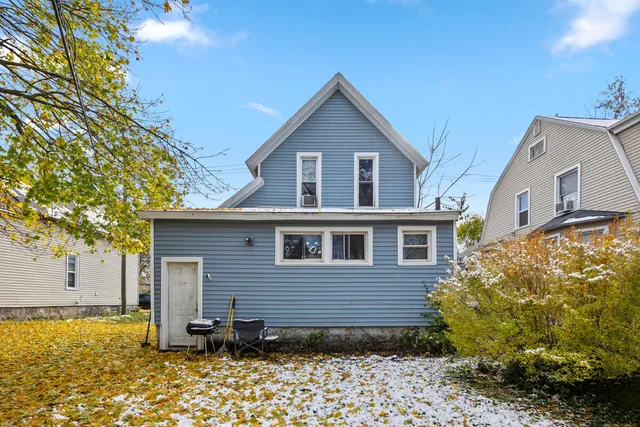 $299,900 | 851 3rd Street Northwest, Grand Rapids, MI 49504