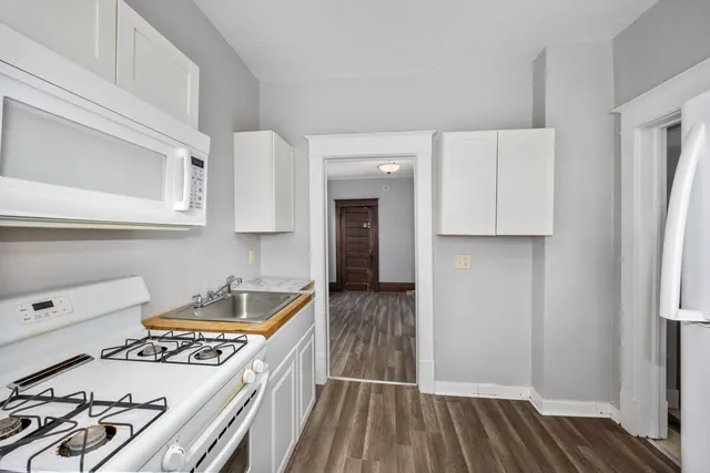 $299,900 | 851 3rd Street Northwest, Grand Rapids, MI 49504