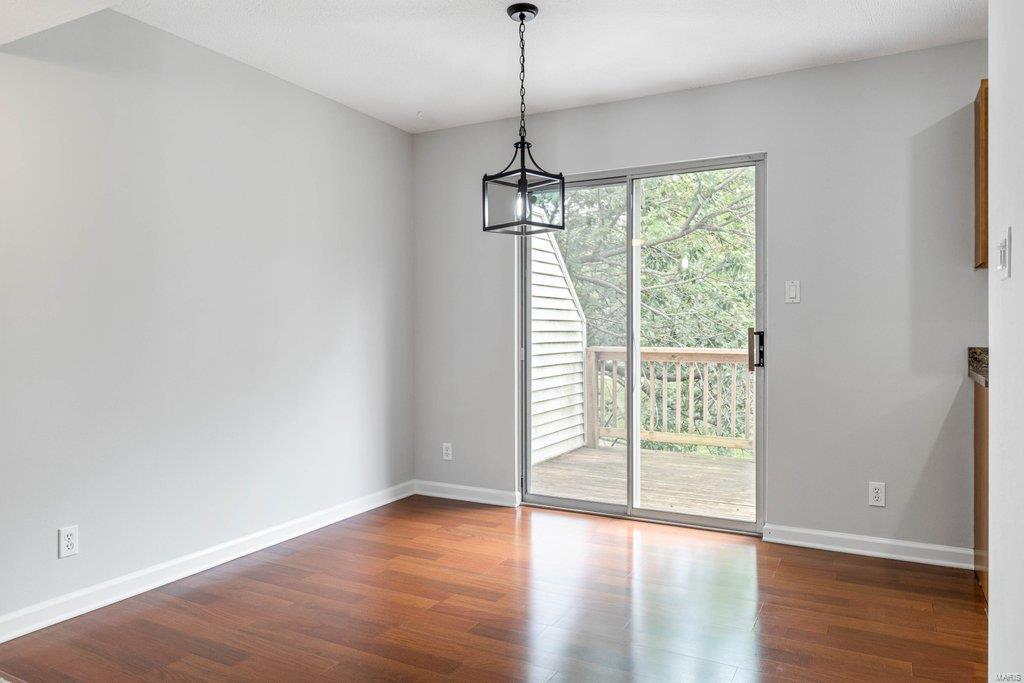 9210 Eager Road St. Louis, MO 63144 - Photo 7 of 24 Gallery Image 7