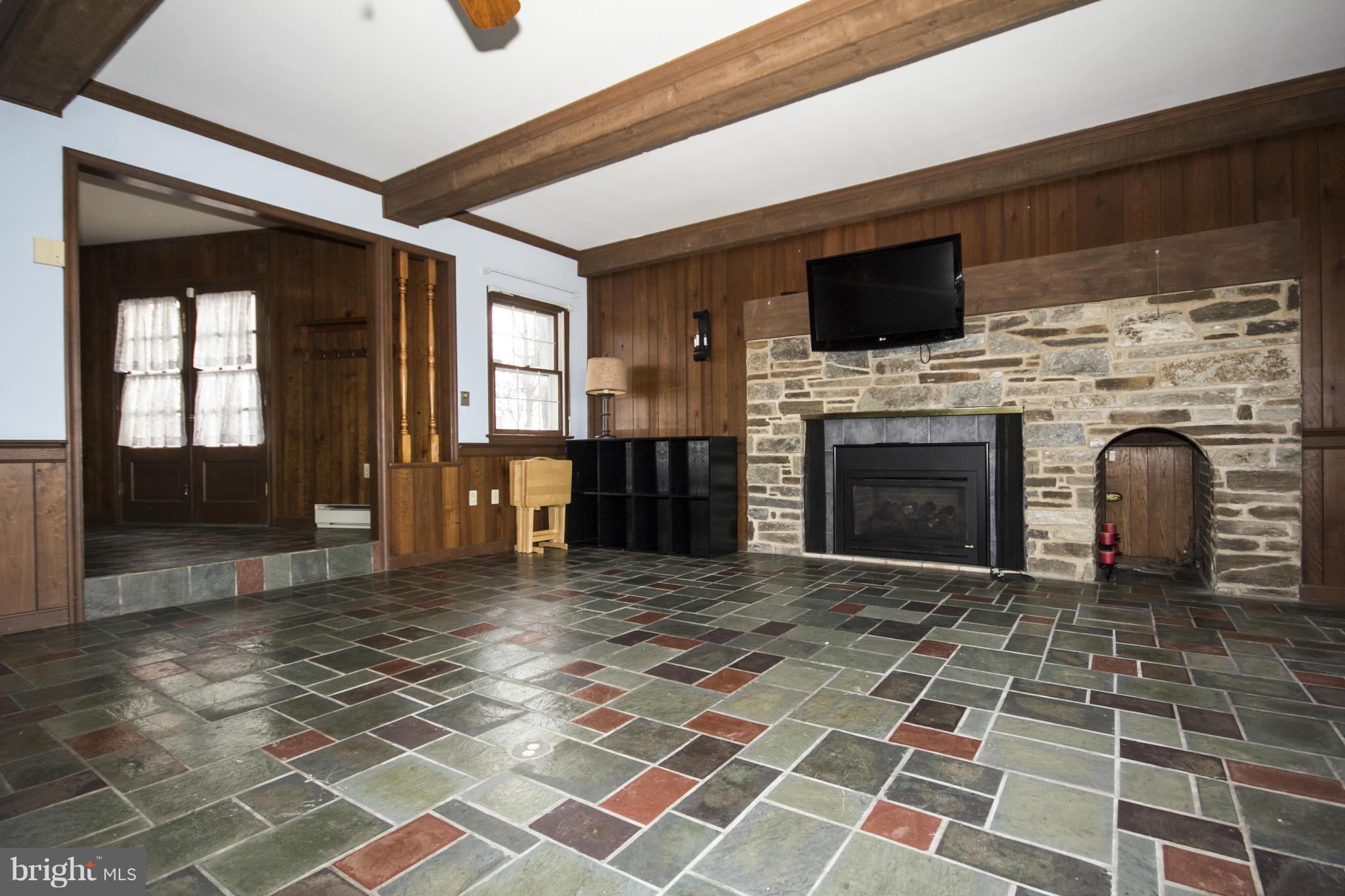 5207 Middleburg Road Union Bridge, MD 21791 - Photo 14 of 30 a view of a livingroom with a fireplace
