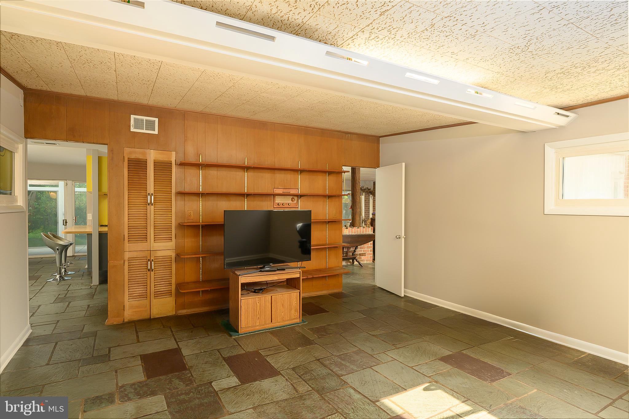 9434 North Penfield Road Columbia, MD 21045 - Photo 16 of 35 Gallery Image 16