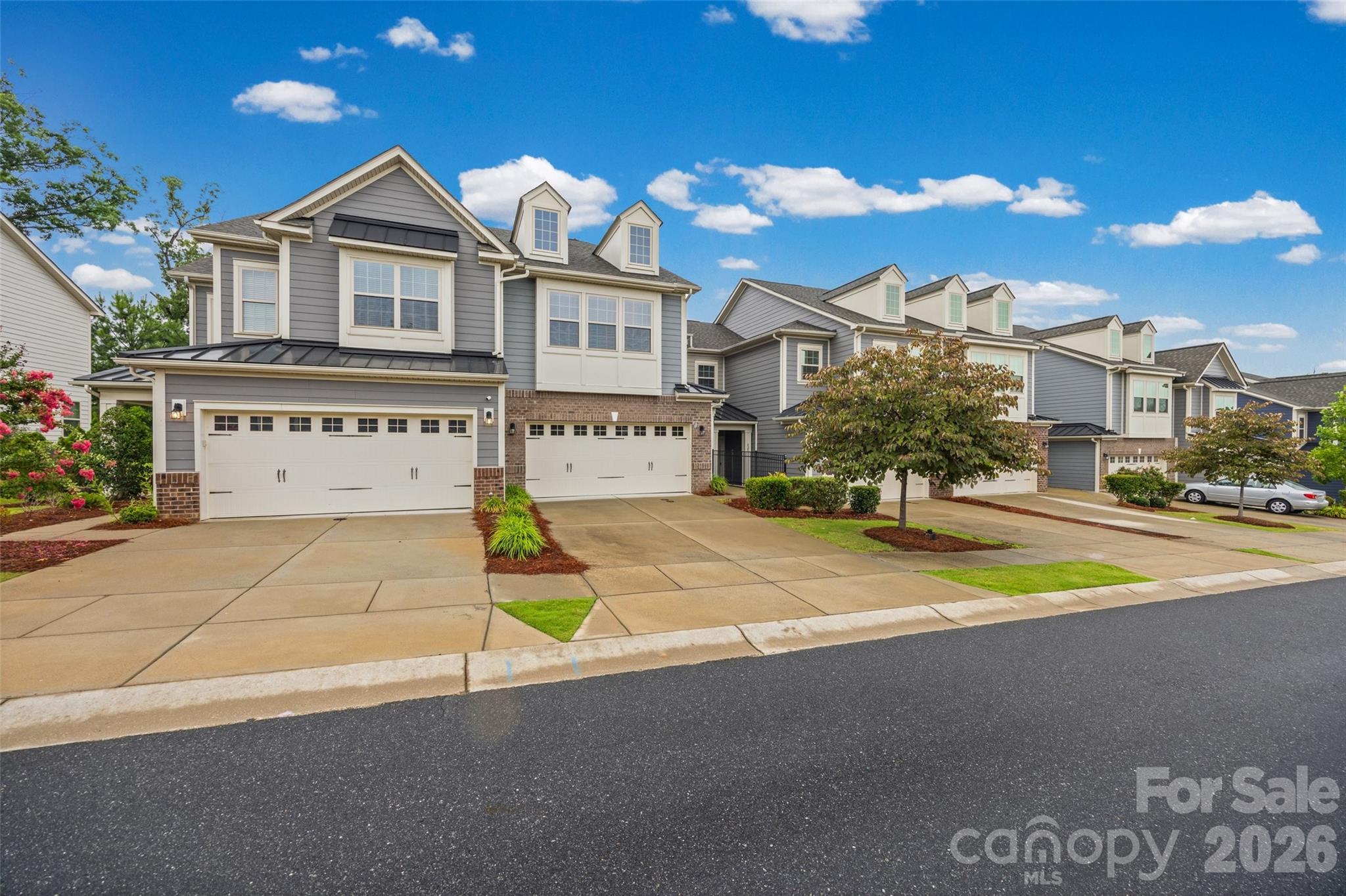 623 Amber Meadows Way Fort Mill, SC 29708 - Photo 2 of 38