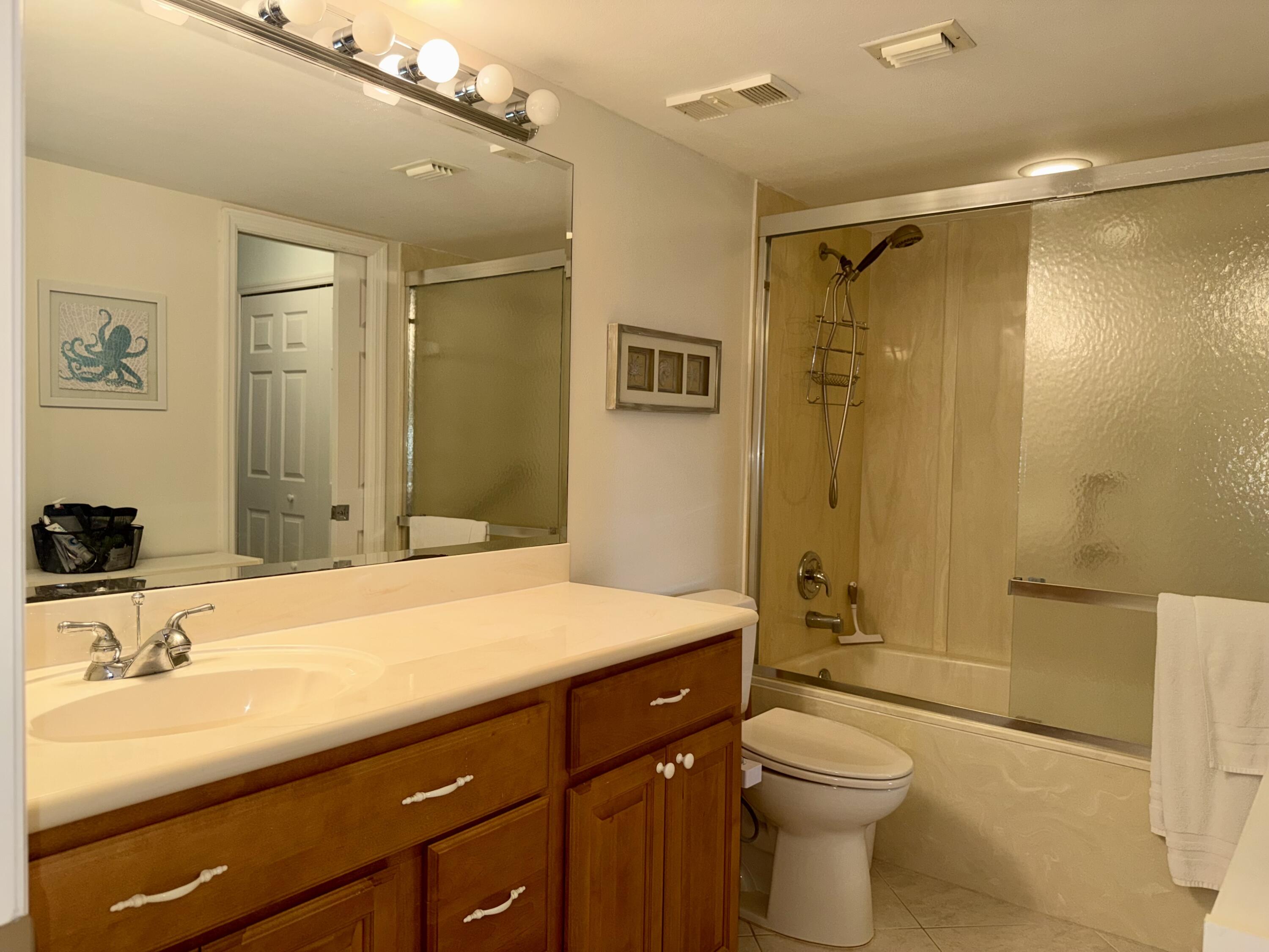 4100 North Hwy A1A, Unit 342 Hutchinson Island, FL 34949 - Photo 18 of 43 Guest Bath