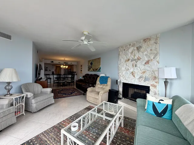 $374,000 | 4100 North Hwy A1A, Unit 342, Hutchinson Island, FL 34949