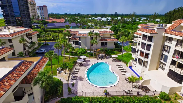 $374,000 | 4100 North Hwy A1A, Unit 342, Hutchinson Island, FL 34949