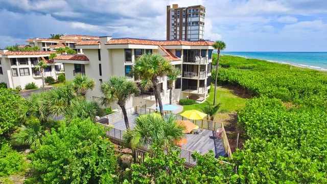 $374,000 | 4100 North Hwy A1A, Unit 342, Hutchinson Island, FL 34949