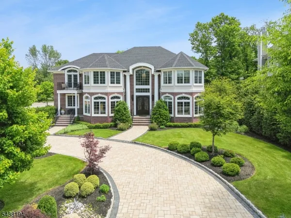$1,999,000 | 2 Arianna Court, East Hanover, NJ 07936