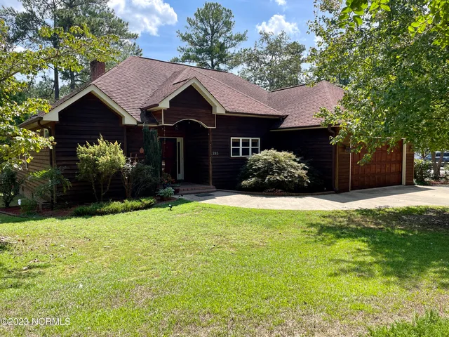 $2,750 | 245 Lakeside Drive, Aberdeen, NC 28315