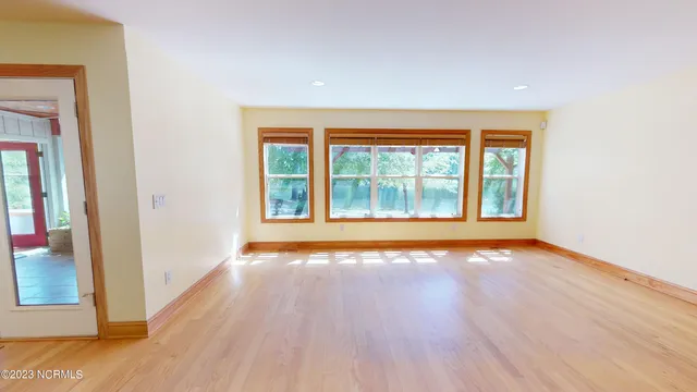 $2,750 | 245 Lakeside Drive, Aberdeen, NC 28315