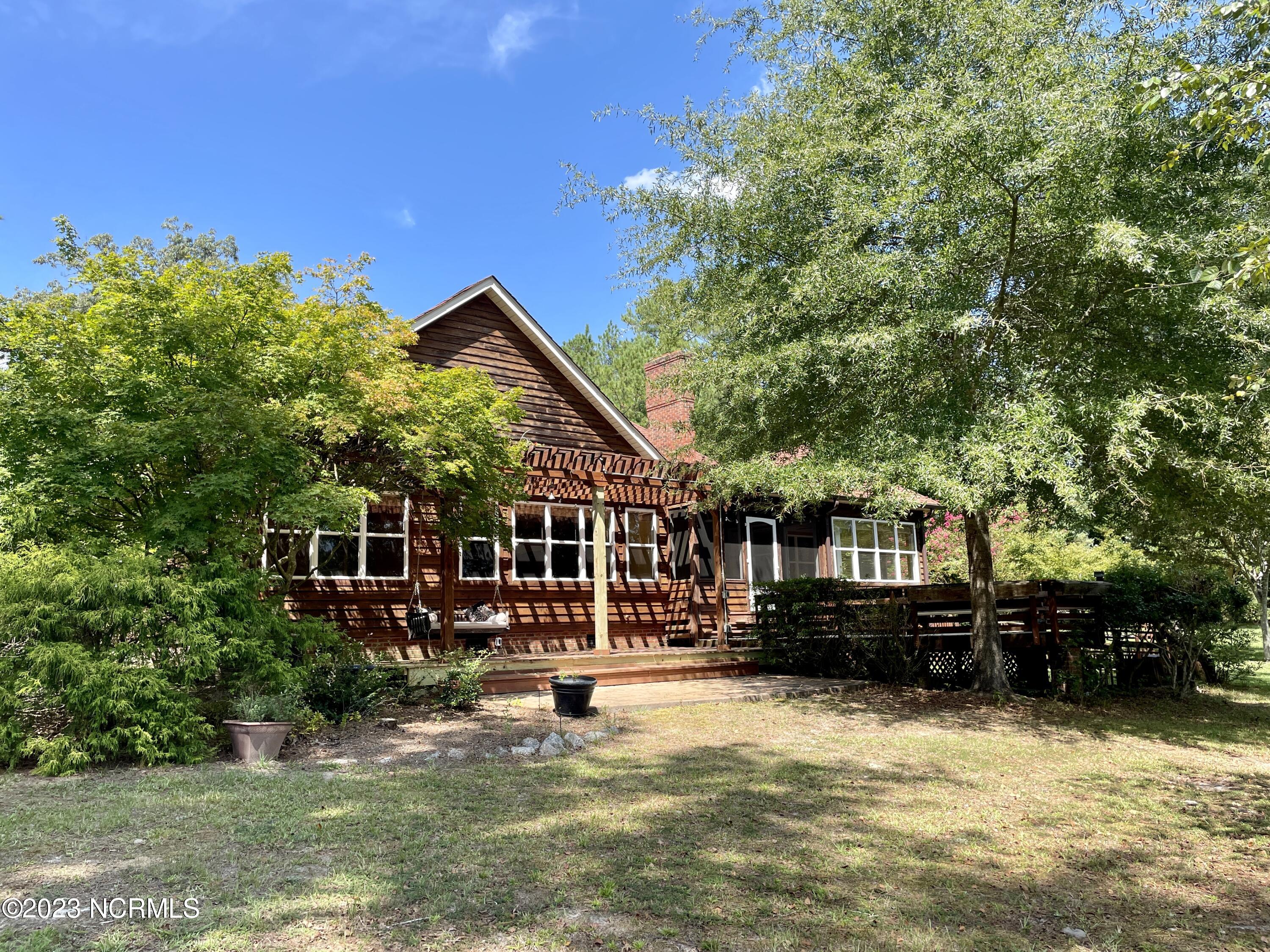 245 Lakeside Drive Aberdeen, NC 28315 - Photo 2 of 45 IMG_1022