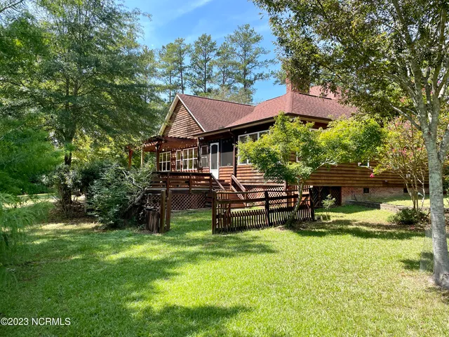 $2,750 | 245 Lakeside Drive, Aberdeen, NC 28315