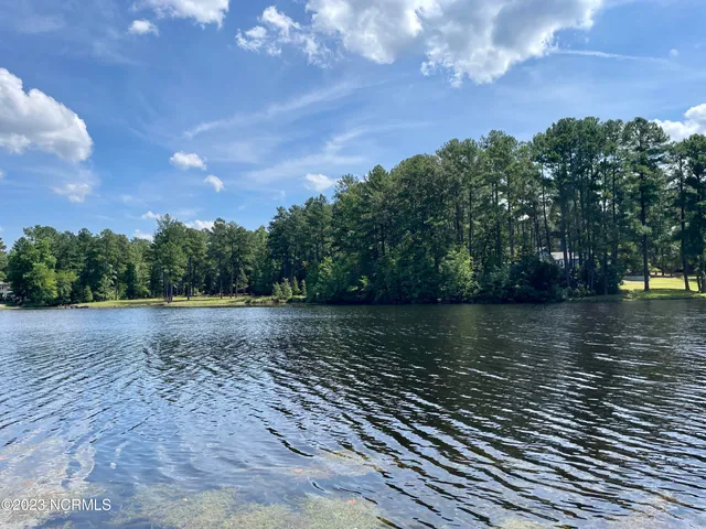 $2,750 | 245 Lakeside Drive, Aberdeen, NC 28315