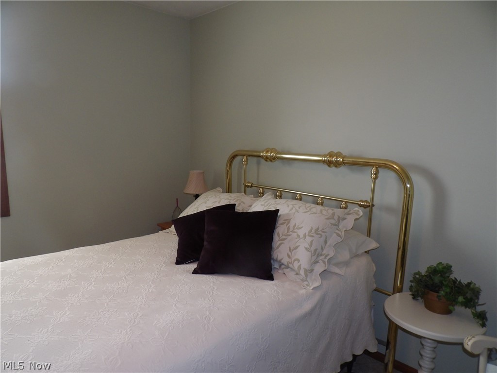 6863 Kennard Road Medina, OH 44256 - Photo 16 of 33 Bedroom #2 is very nice and all the Bedrooms have Ceiling Fans.