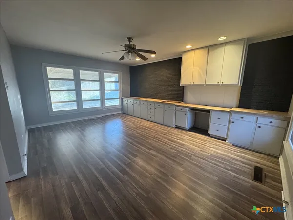 $179,950 | 903 Ave F, Moody, TX 76557