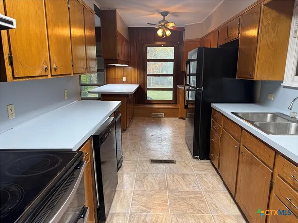 $179,950 | 903 Ave F, Moody, TX 76557