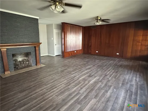 $179,950 | 903 Ave F, Moody, TX 76557