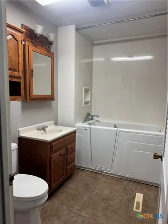 $179,950 | 903 Ave F, Moody, TX 76557