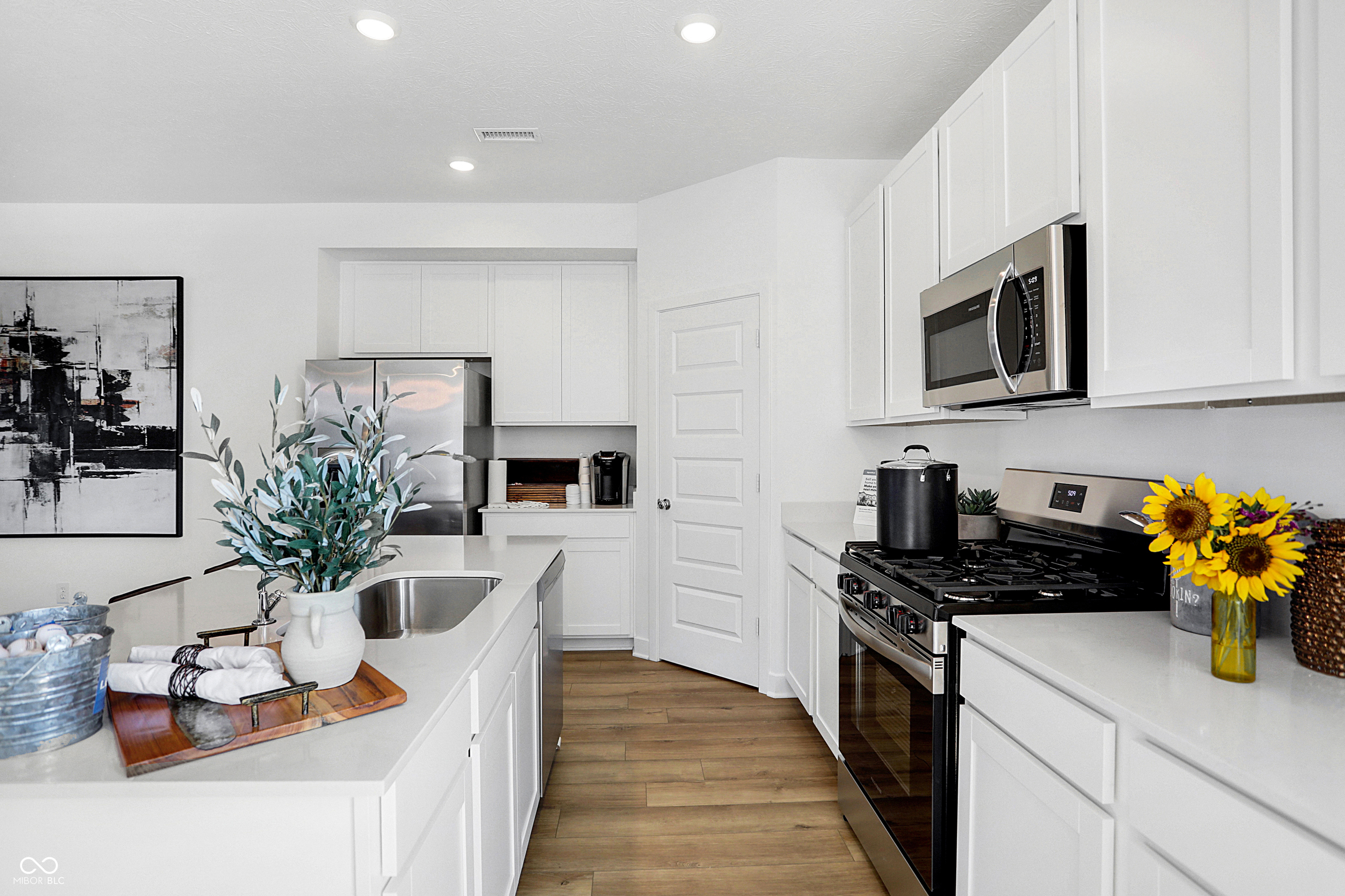 15435 Alperton Road Fishers, IN 46037 - Photo 13 of 56