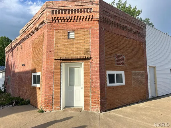 $155,000 | 29253 Des Moines Street, Wayland, MO 63472