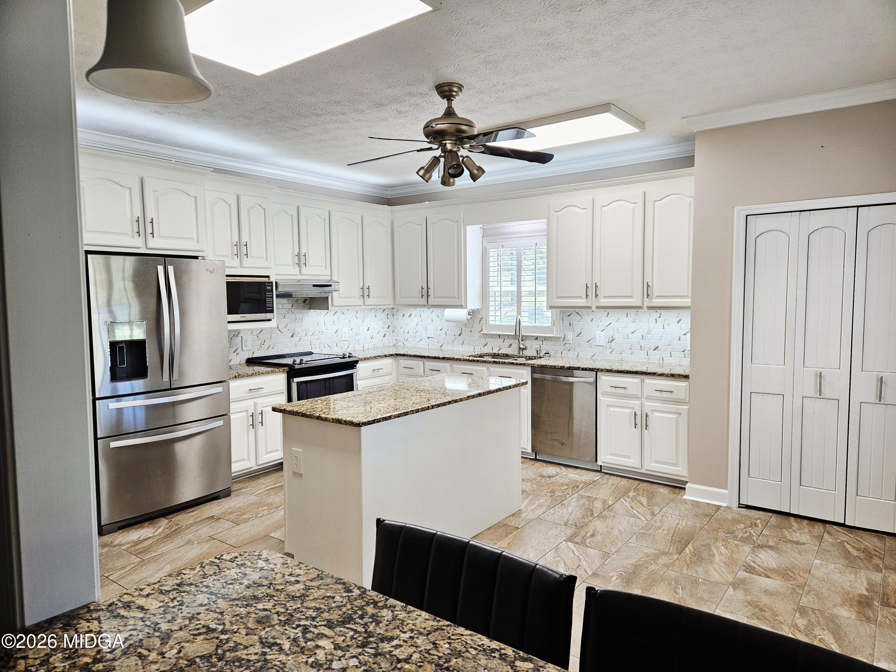 200 Gates Road Lizella, GA 31052 - Photo 22 of 88 Photo 22 - Kitchen