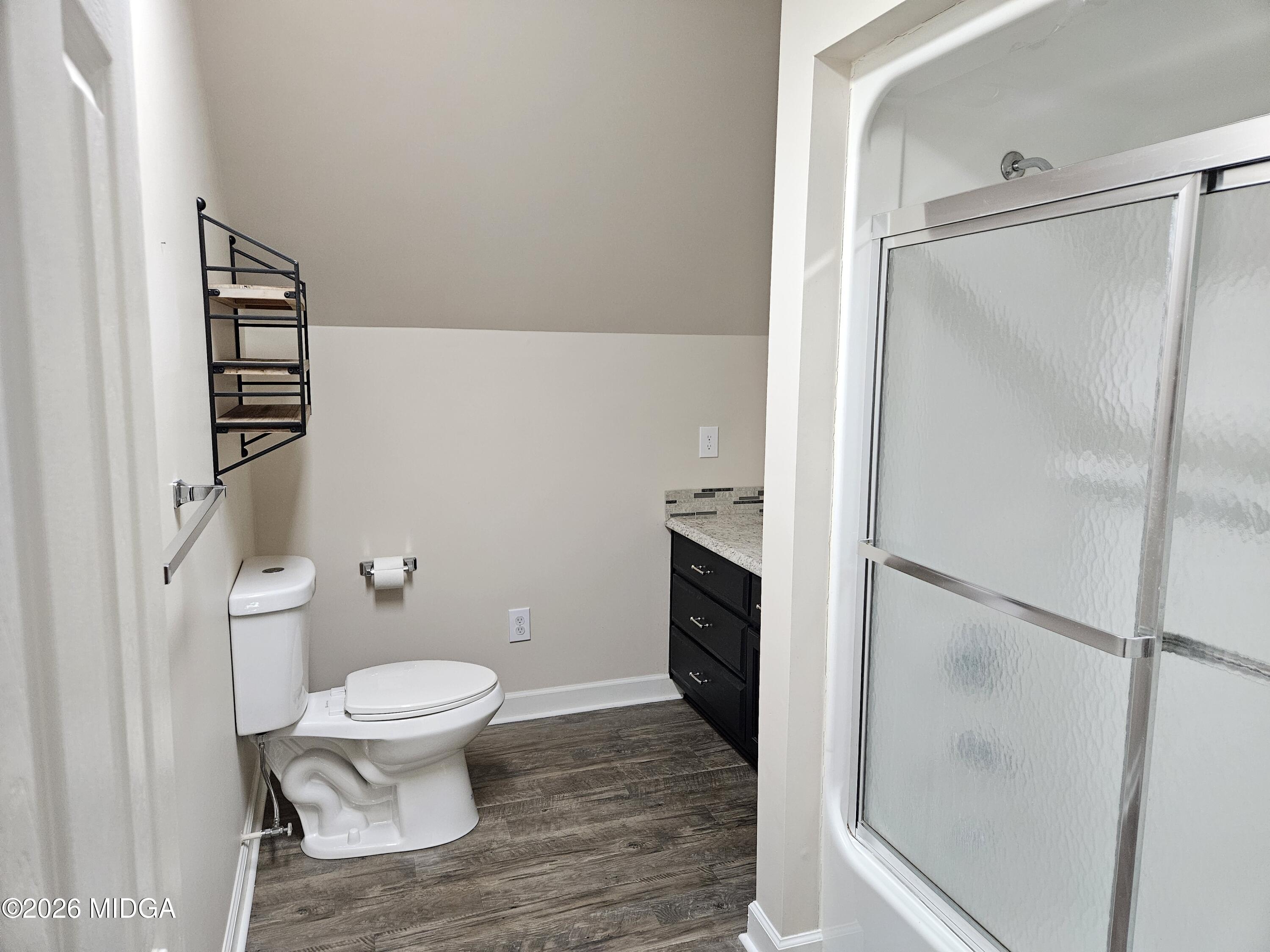 200 Gates Road Lizella, GA 31052 - Photo 58 of 88 Photo 58 - Upstairs BA