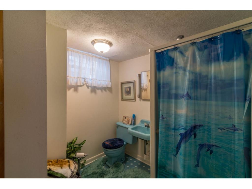 21695 Plantation Road Bristol, VA 24202 - Photo 11 of 12 Photo 11