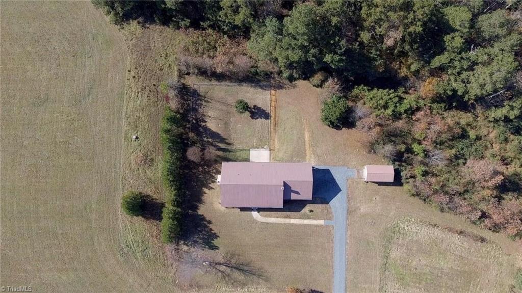 233 Moores Chapel Cemetery Road Graham, NC 27253 - Photo 5 of 28 Gallery Image 5