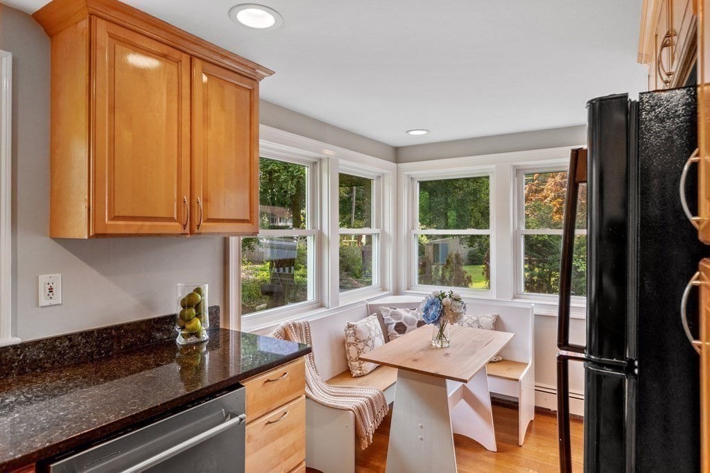 91 Bruce Road Walpole, MA 02081 - Photo 14 of 25 Gallery Image 14