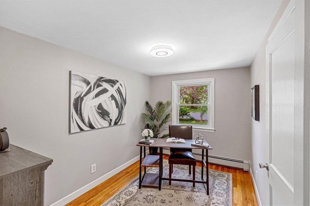 91 Bruce Road Walpole, MA 02081 - Photo 21 of 25 Gallery Image 21