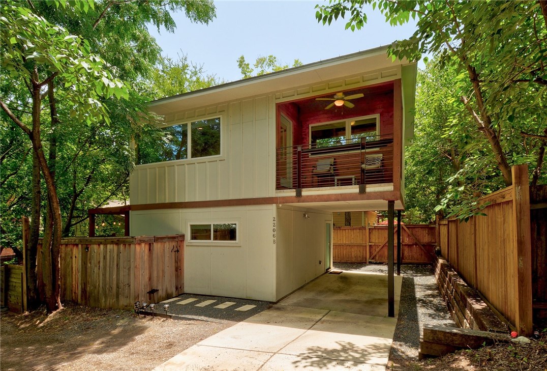 2206 East 9th Street, Unit B Austin, TX 78702 - Photo 1 of 1
