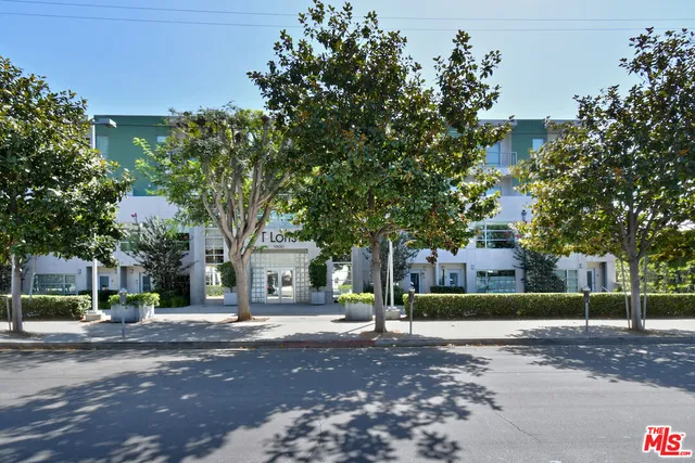 $1,270,000 | 11500 Tennessee Avenue, Unit 107, Los Angeles, CA 90064