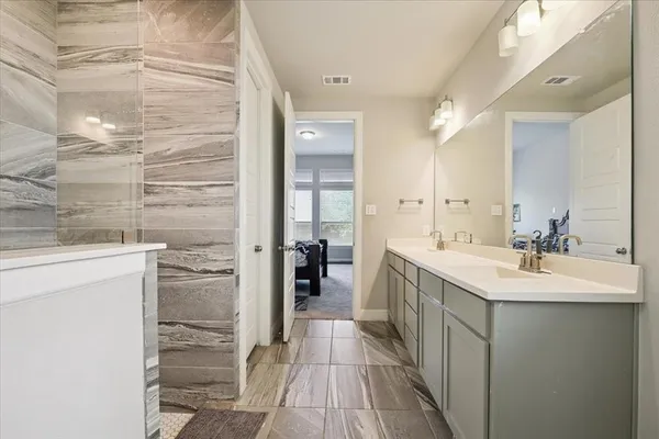 $3,300 | 345 Greenbriar Road, Little Elm, TX 75068