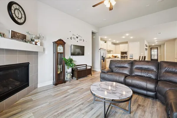 $3,300 | 345 Greenbriar Road, Little Elm, TX 75068