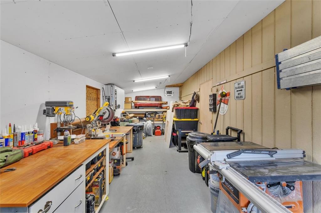 416 Vermont Avenue Rochester, PA 15074 - Photo 26 of 29 Ready... set... build! This workshop space is ready to tackle any project.