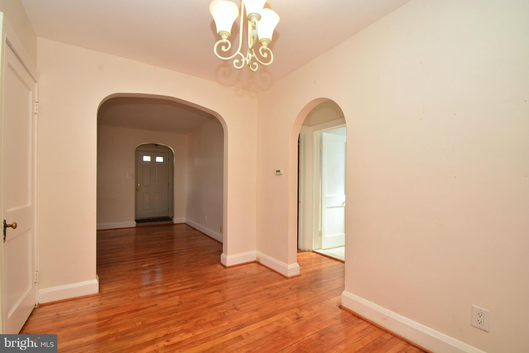 212 Homewood Road Linthicum Heights, MD 21090 - Photo 11 of 28 Living Room