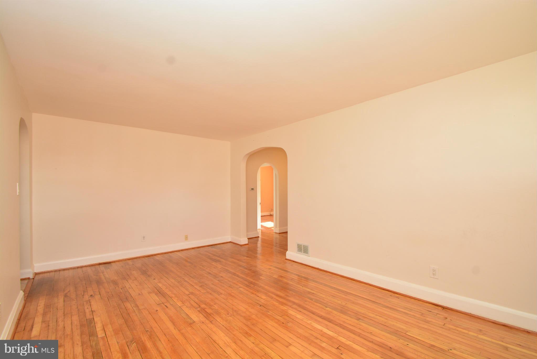 212 Homewood Road Linthicum Heights, MD 21090 - Photo 12 of 28 Living Room