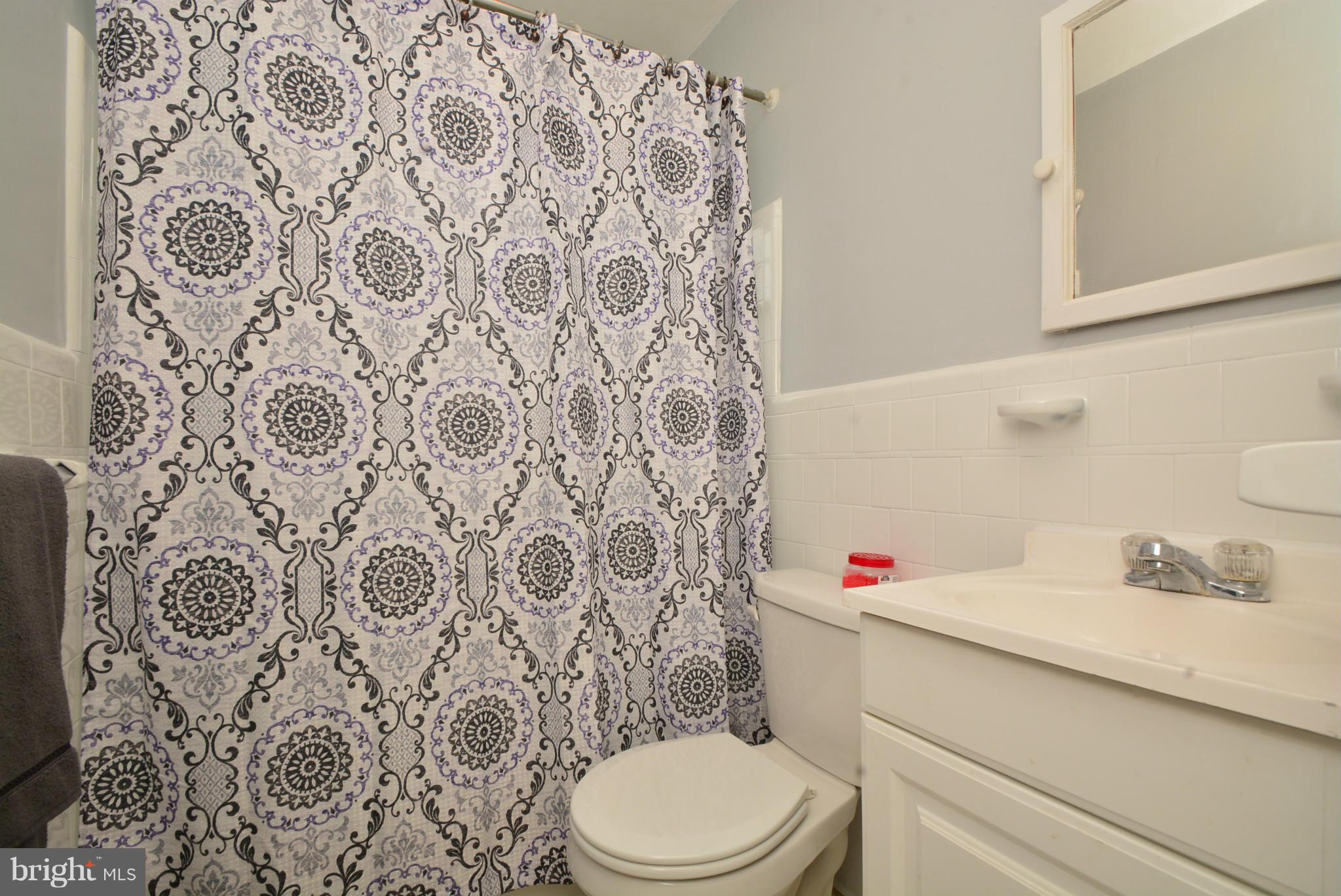212 Homewood Road Linthicum Heights, MD 21090 - Photo 25 of 28 Bath