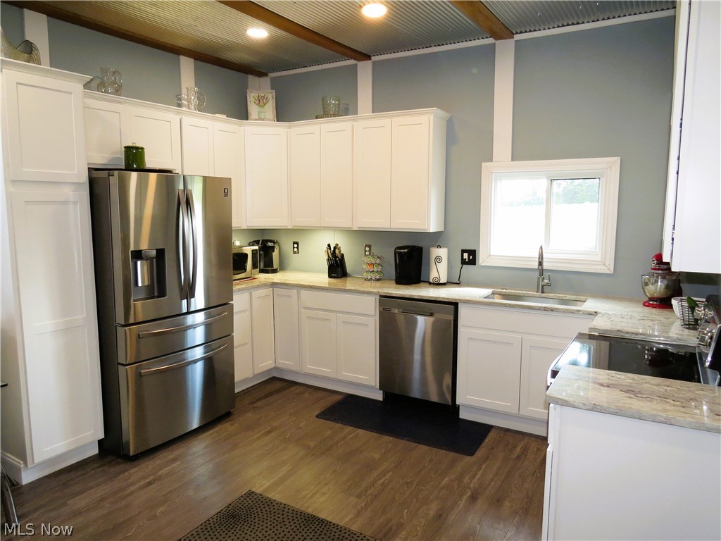 3185 Antigua Road Southwest Carrollton, OH 44615 - Photo 7 of 28 Gallery Image 7
