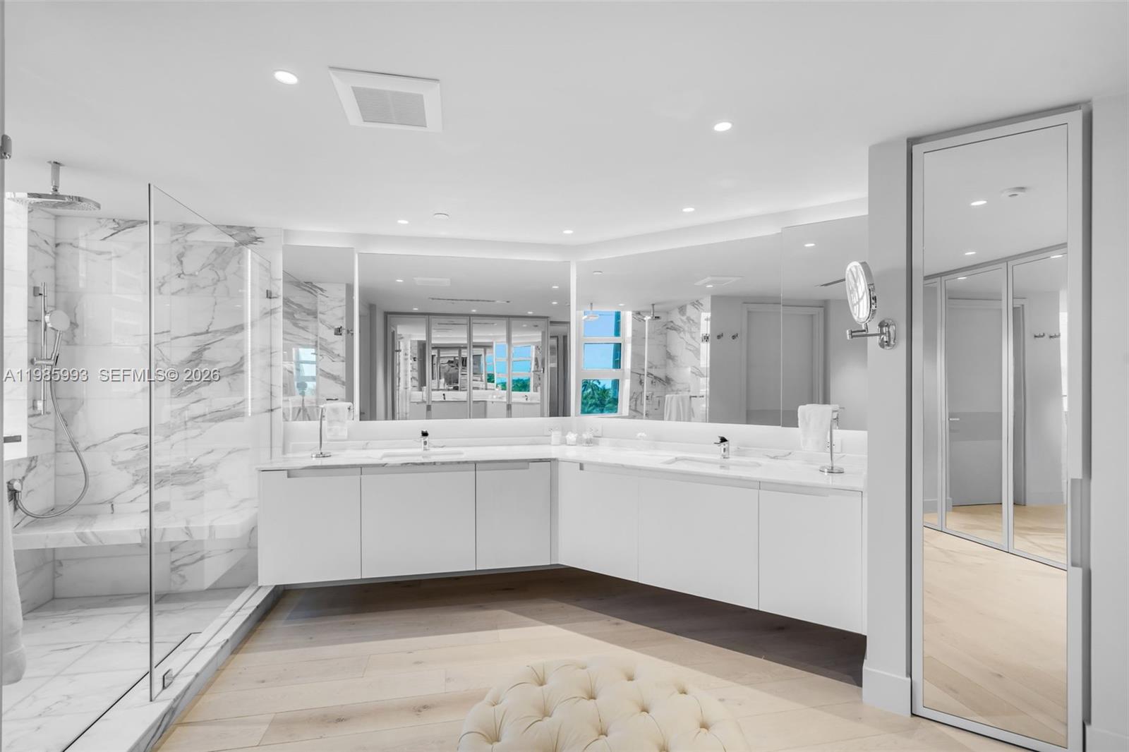 430 Grand Bay Drive, Unit 608 Key Biscayne, FL 33149 - Photo 23 of 47