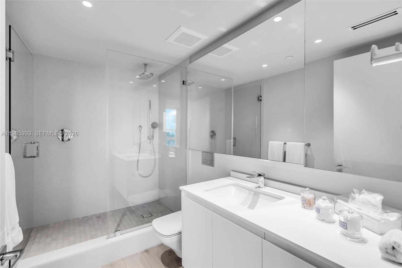 430 Grand Bay Drive, Unit 608 Key Biscayne, FL 33149 - Photo 27 of 47